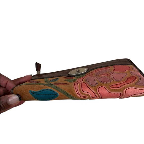 Fossil Key-Per Wallet Floral Print Zip Around Leather 8” x 4.5” Rare - Picture 2 of 9